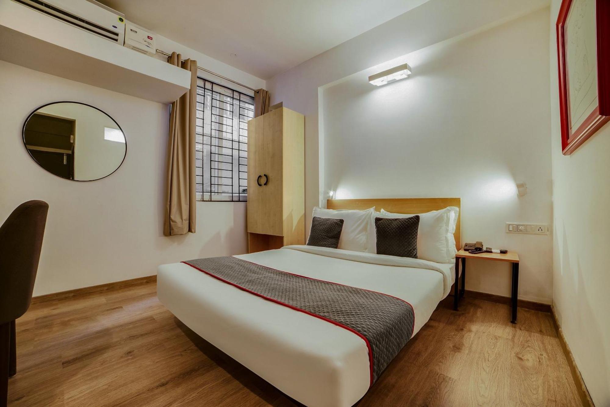 Townhouse Sarvar Hospitality Near Ascendas Park Square Mall بنغالور المظهر الخارجي الصورة